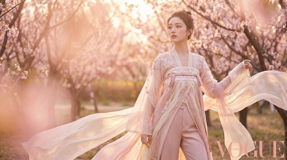 黑丝沉浸式视频：古风梗视频